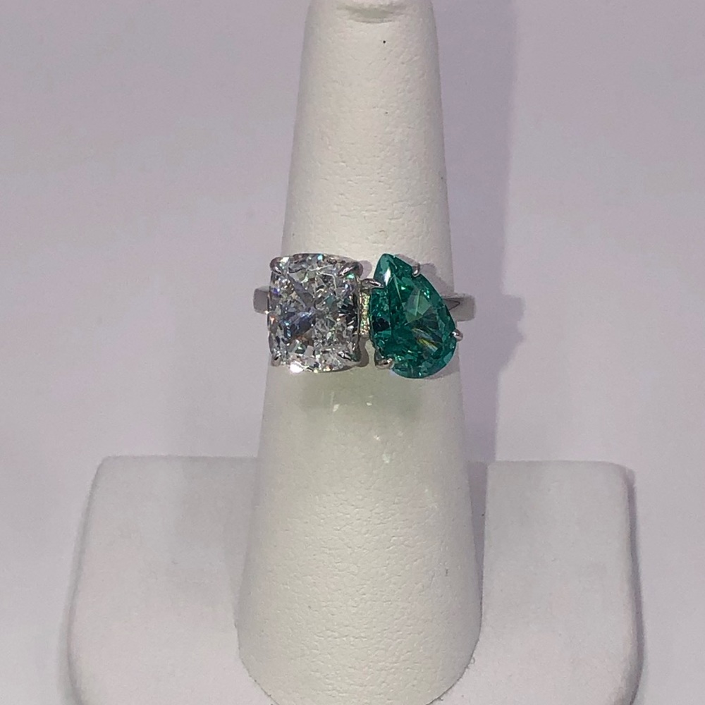 8ct Toi et Moi Ring - Picture 13 of 14